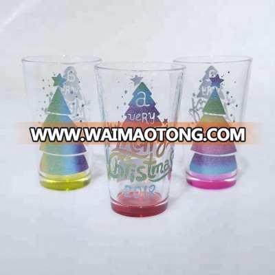 16oz pint beer glass with Christmas design