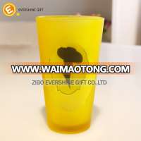 16oz yellow pint beer glass with regular design